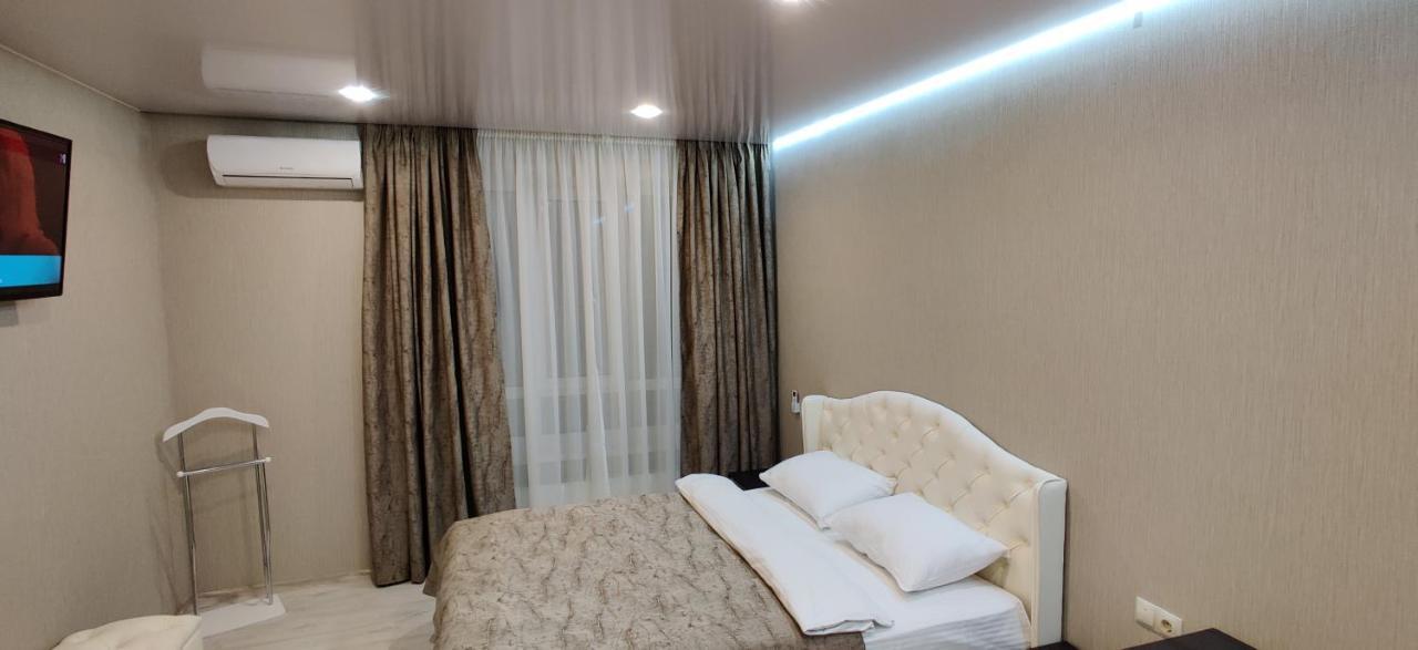 Luxury Apartments Atlant Lutsk Luaran gambar