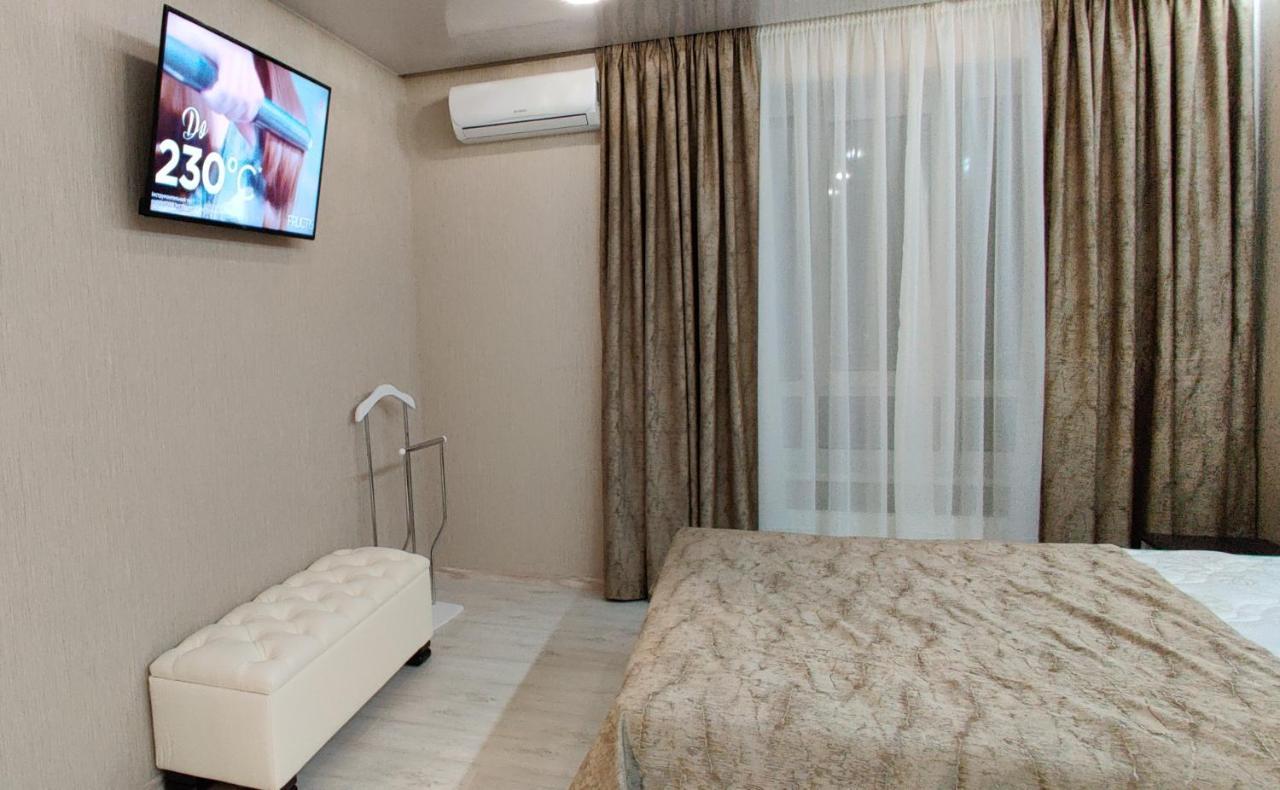 Luxury Apartments Atlant Lutsk Luaran gambar