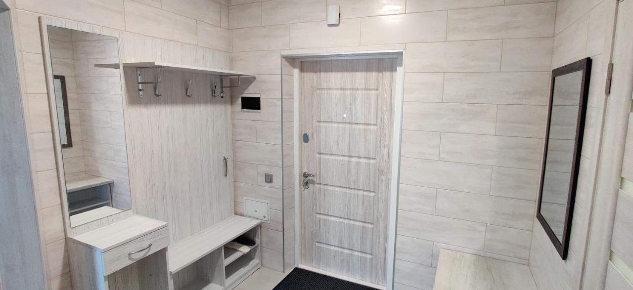 Luxury Apartments Atlant Lutsk Luaran gambar